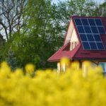 Energia słoneczna w praktyce: poznaj zasady działania fotowoltaiki panele fotowoltaiczne